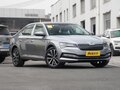 2025 Skoda Superb III Рестайлинг, серебристый - вид 3