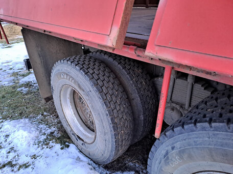 1994 КамАЗ 55102, красный, 1300000 рублей, вид 4