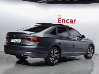 2021 Volkswagen Jetta 6-speed VII, серый, 1590000 рублей, вид 3