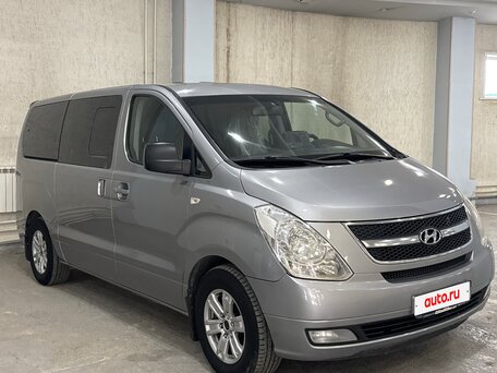 2012 Hyundai Grand Starex I, серый, 1249000 рублей, вид 2