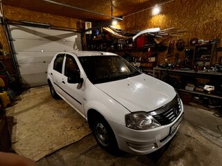 2012 Renault Logan I Рестайлинг, белый, 300000 рублей, вид 3