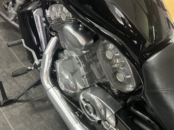 2011 Harley-Davidson V-Rod Muscle, чёрный, 1500000 рублей - вид 3
