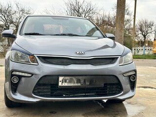 2017 Kia Rio IV, серый, 1040000 рублей, вид 1