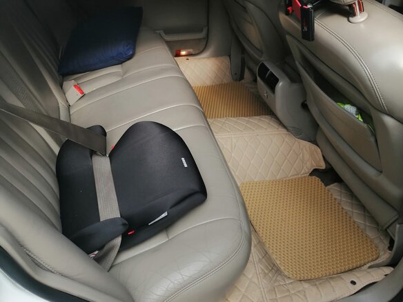 2004 Lincoln Town Car III Рестайлинг, белый, 1550000 рублей - вид 4