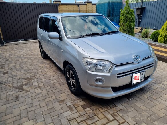 2015 Toyota Succeed I Рестайлинг, серебристый, 1400000 рублей - вид 7