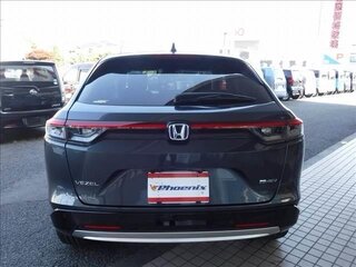2021 Honda Vezel II, серый, 1450000 рублей, вид 5