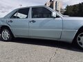 1991 Mercedes-Benz W124 200, синий - вид 4