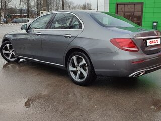 2017 Mercedes-Benz E-Класс 400 V (W213, S213, C238), серый, 2800000 рублей, вид 2