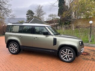 2020 Land Rover Defender 110 II, зелёный, 6050000 рублей, вид 4
