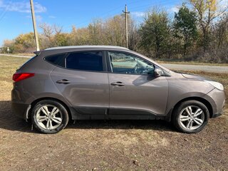 2013 Hyundai ix35 I, коричневый, 1250000 рублей, вид 3