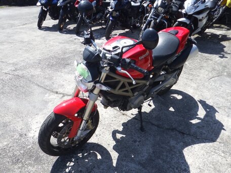 2012 Ducati Monster 696, красный, 420000 рублей, вид 4