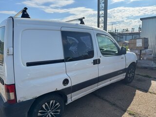 2007 Citroen Berlingo I Рестайлинг, белый, 205000 рублей, вид 4