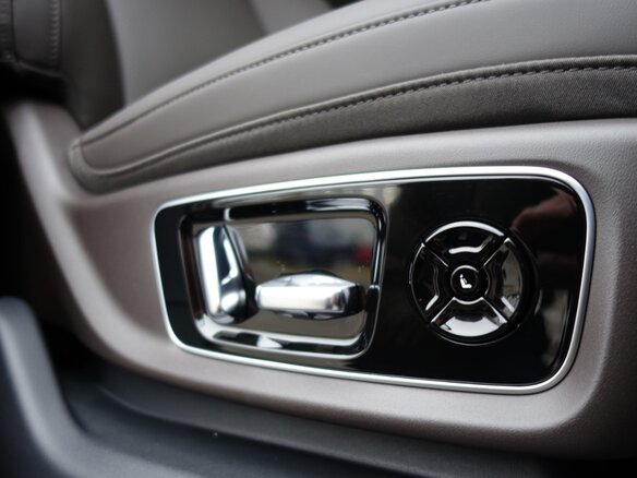 2023 Li Auto (Lixiang) L9 44.5 kWh I, чёрный, 9500000 рублей - вид 2