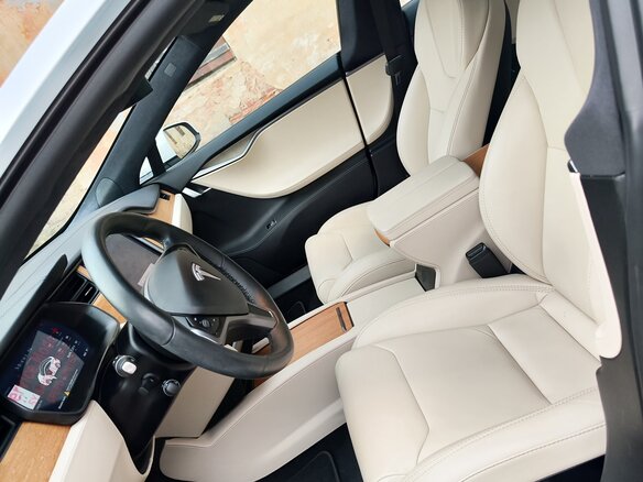 2019 Tesla Model S Long Range I Рестайлинг, белый, 4750000 рублей - вид 16