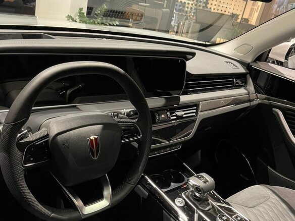 2023 Hongqi HS5 I, серебристый, 3000000 рублей - вид 6