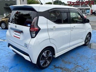 2019 Nissan Dayz II, белый, 690000 рублей, вид 4
