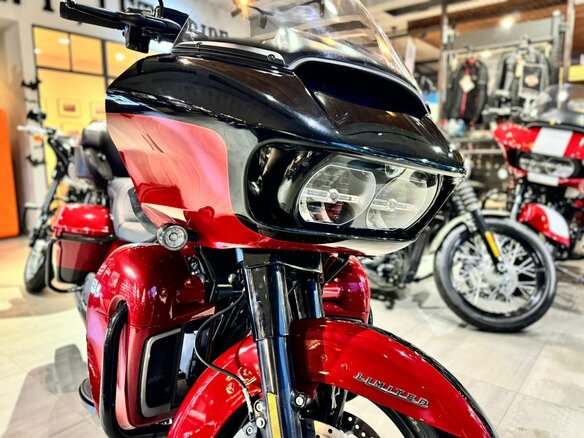 2020 Harley-Davidson Road Glide Limited, красный, 2990000 рублей - вид 17