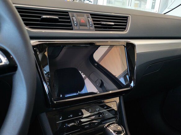 2025 Skoda Superb III Рестайлинг, чёрный - вид 21