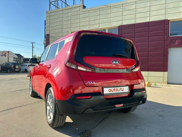 2019 Kia Soul III, красный, 1770000 рублей - вид 1