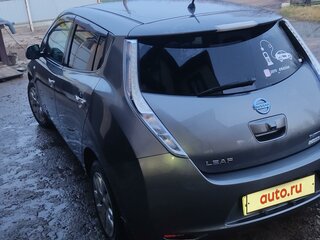 2014 Nissan Leaf I (ZE0/AZE0), серый, 950000 рублей, вид 4