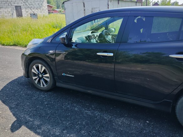 2016 Nissan Leaf 30kWh I (ZE0/AZE0), чёрный, 1139000 рублей - вид 6