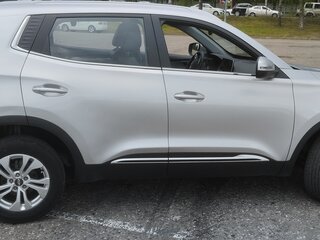 2023 Chery Tiggo 4 Pro I Рестайлинг, серебристый, 1350000 рублей, вид 3