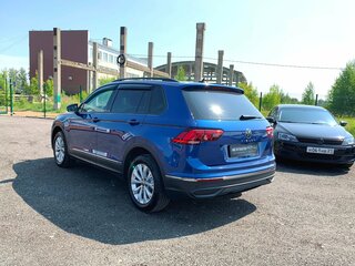 2021 Volkswagen Tiguan II Рестайлинг, синий, 2446000 рублей, вид 3