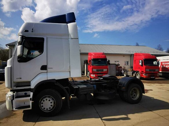 2013 Renault Premium, белый, 1500000 рублей - вид 3