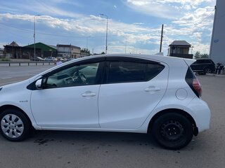 2017 Toyota Aqua I Рестайлинг 2, белый, 1200000 рублей, вид 5