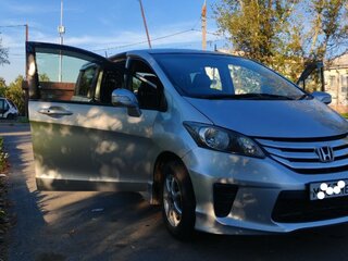 2012 Honda Freed I Рестайлинг, серебристый, 1270000 рублей, вид 4