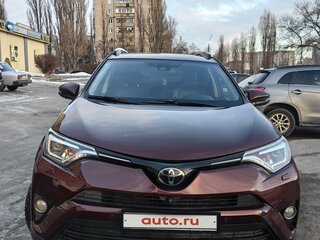 2018 Toyota RAV4 IV (XA40) Рестайлинг, красный, 3300000 рублей, вид 3