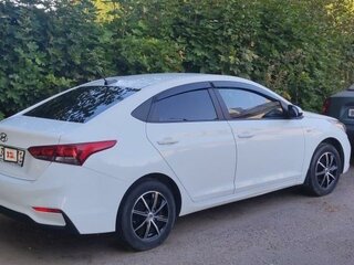 2019 Hyundai Solaris II, белый, 1450000 рублей, вид 2