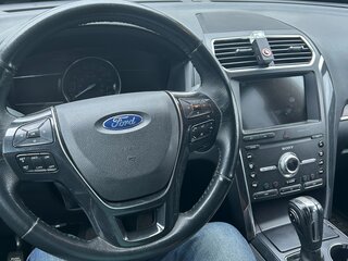 2019 Ford Explorer V Рестайлинг 2, серый, 3560000 рублей, вид 4