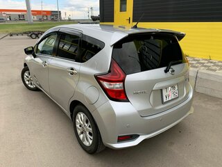2019 Nissan Note e-Power II Рестайлинг, серебристый, 1200000 рублей, вид 5