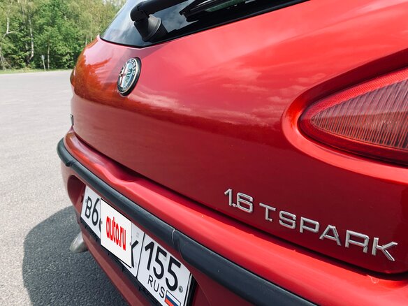 2002 Alfa Romeo 147 I, красный, 660000 рублей - вид 11