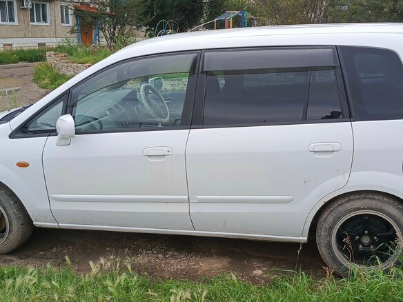 2000 Mazda Premacy I (CP), белый, 370000 рублей - вид 3
