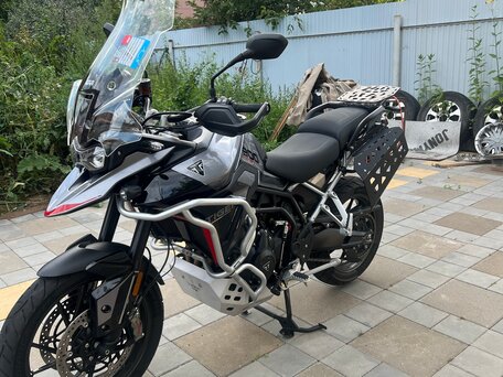 2024 Triumph Tiger 900, серый, 1700000 рублей, вид 2