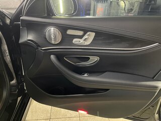 2022 Mercedes-Benz E-Класс 200 V (W213, S213, C238) Рестайлинг, чёрный, 6500000 рублей, вид 5