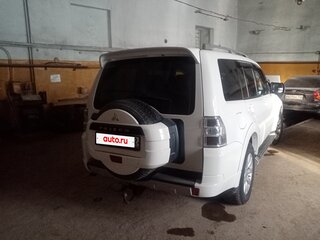 2011 Mitsubishi Pajero IV, белый, 1850000 рублей, вид 4