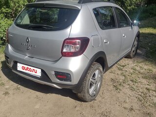 2018 Renault Sandero Stepway II, серебристый, 850000 рублей, вид 2