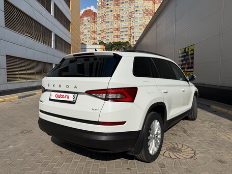 2020 Skoda Kodiaq I, белый, 2670000 рублей, вид 5