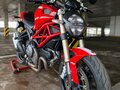 2012 Ducati Monster 1100, красный - вид 3