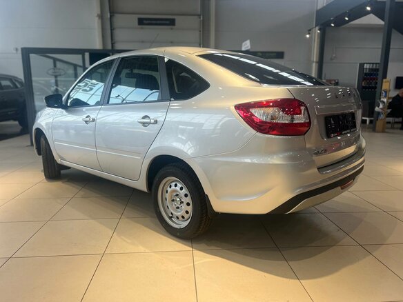 2025 Lada (ВАЗ) Granta Cross I Рестайлинг, серый, 1206000 рублей - вид 10