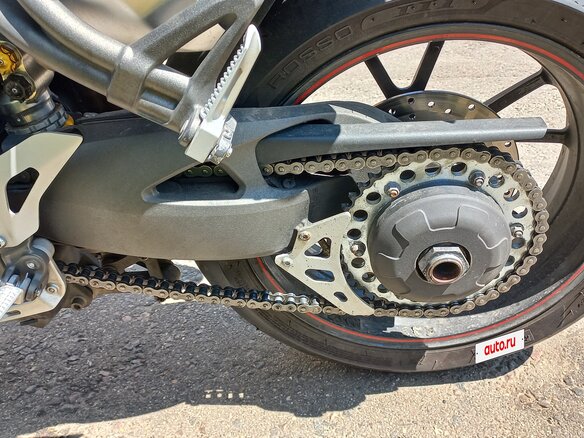 2017 Triumph Speed Triple, серый, 675000 рублей - вид 7