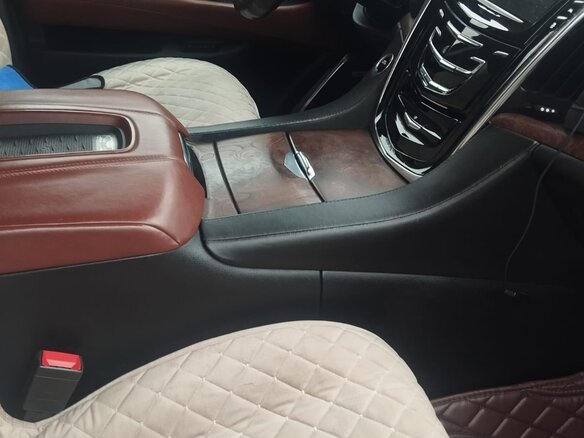 2016 Cadillac Escalade IV, коричневый, 4500000 рублей - вид 11