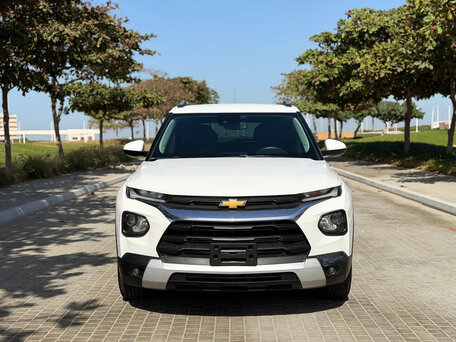2023 Chevrolet TrailBlazer III, белый, 1890000 рублей, вид 2