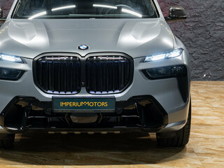 2026 BMW X7 40i I (G07) Рестайлинг, серый, 18490000 рублей, вид 3