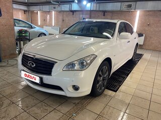 2011 Infiniti M37 IV, белый, 2150000 рублей, вид 2