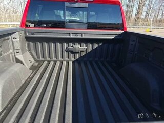 2026 Chevrolet Silverado Crew IV (T1XX) Рестайлинг, красный, 9800000 рублей, вид 2