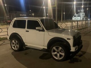 2009 Lada (ВАЗ) 2121 (4x4) I Рестайлинг, белый, 600000 рублей, вид 3